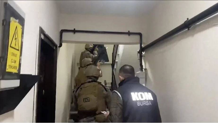 Yerlikaya açıkladı! ‘Kafes-32’ operasyonuyla Hakkı Saral çetesi çökertildi - Resim: 7